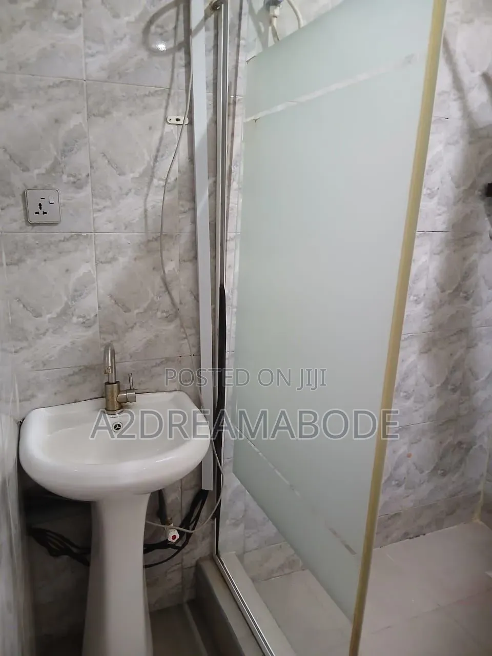 3bdrm Apartment in Yaba, Alagomeji for rent in Alagomeji
