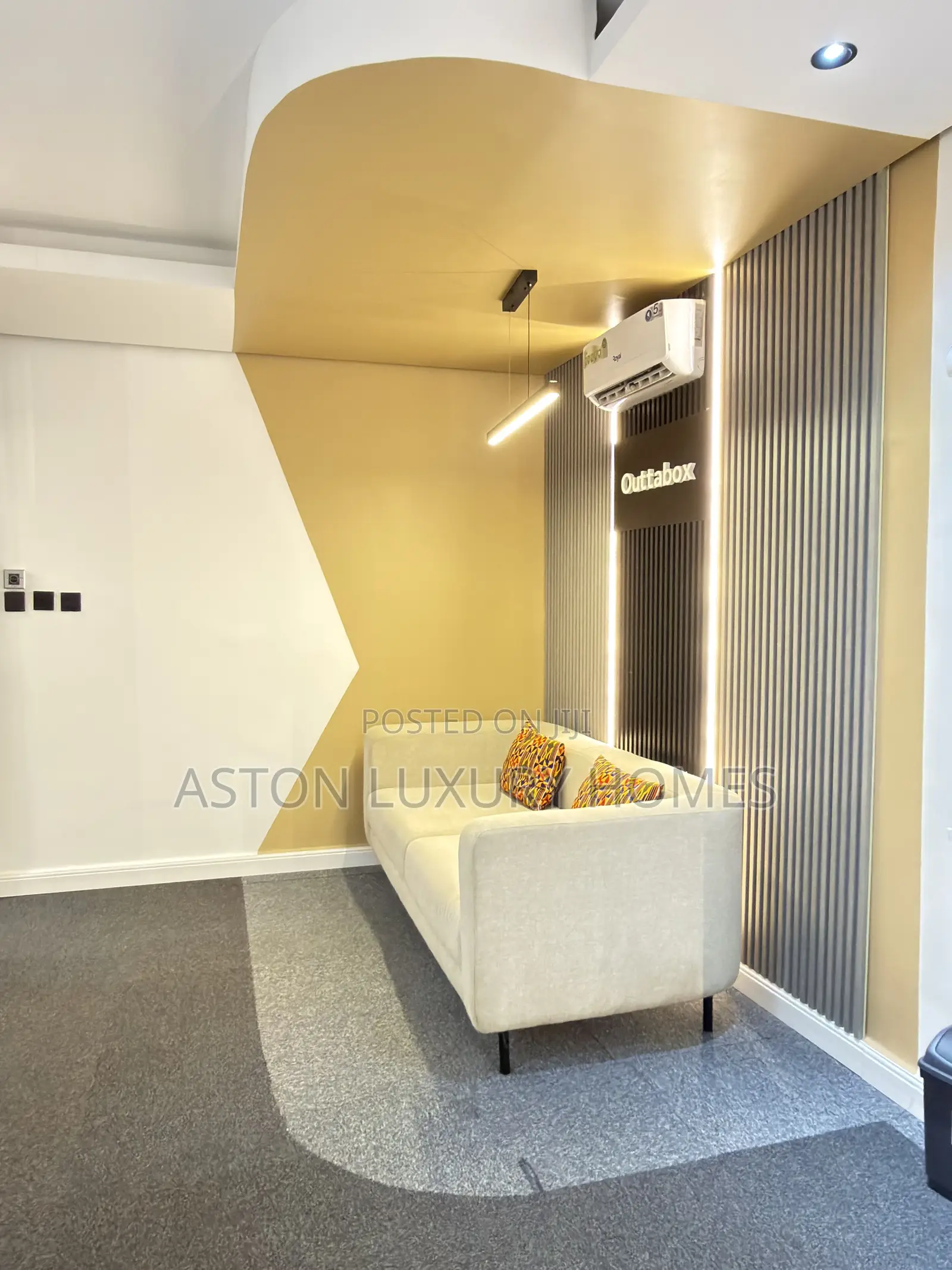 Fully Furnished & Equipped Office Space for Monthly Rental. in Zone 4 / Wuse