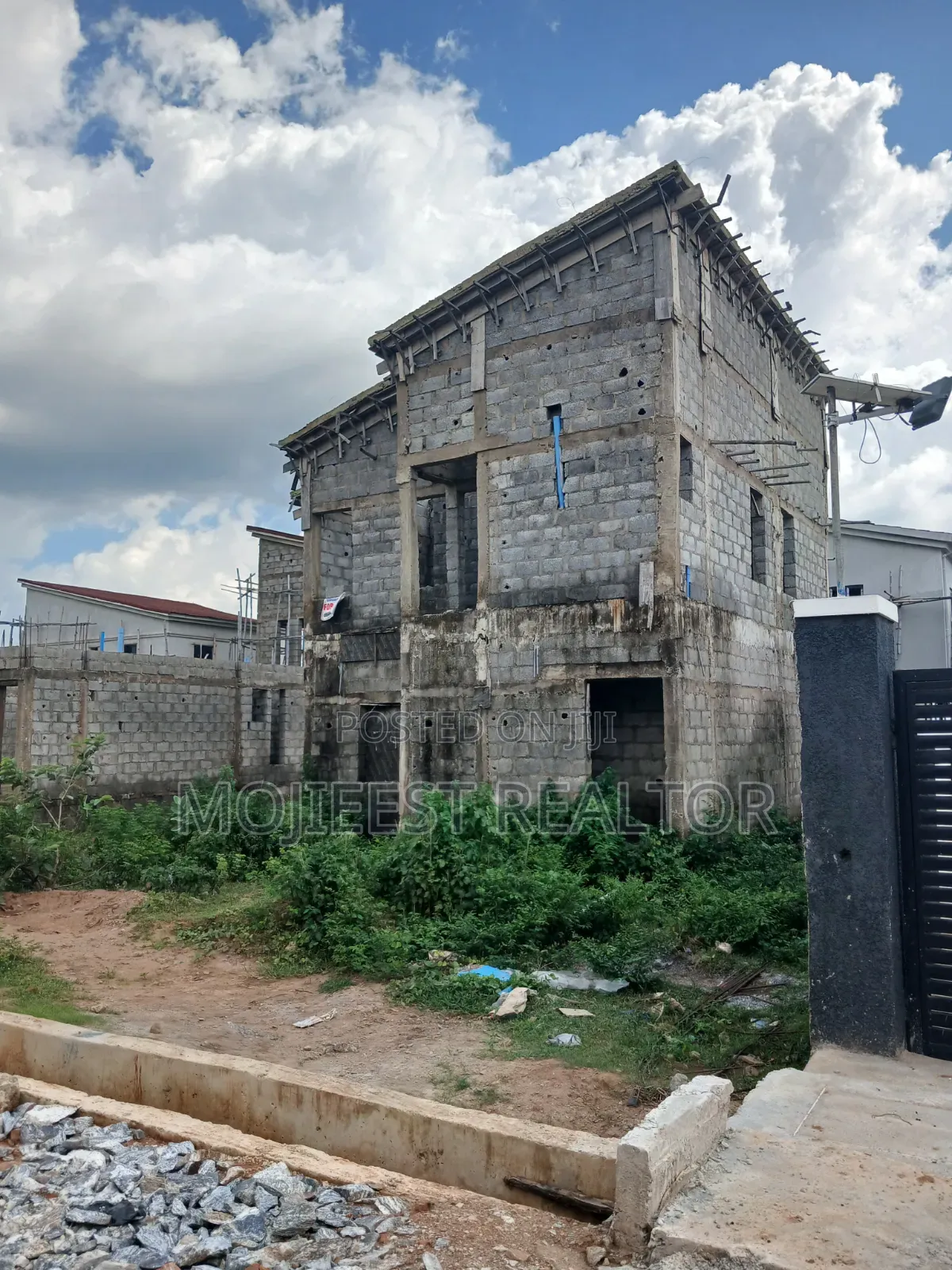 4bdrm Duplex in Nut Estate, Lugbe District for sale in Lugbe District