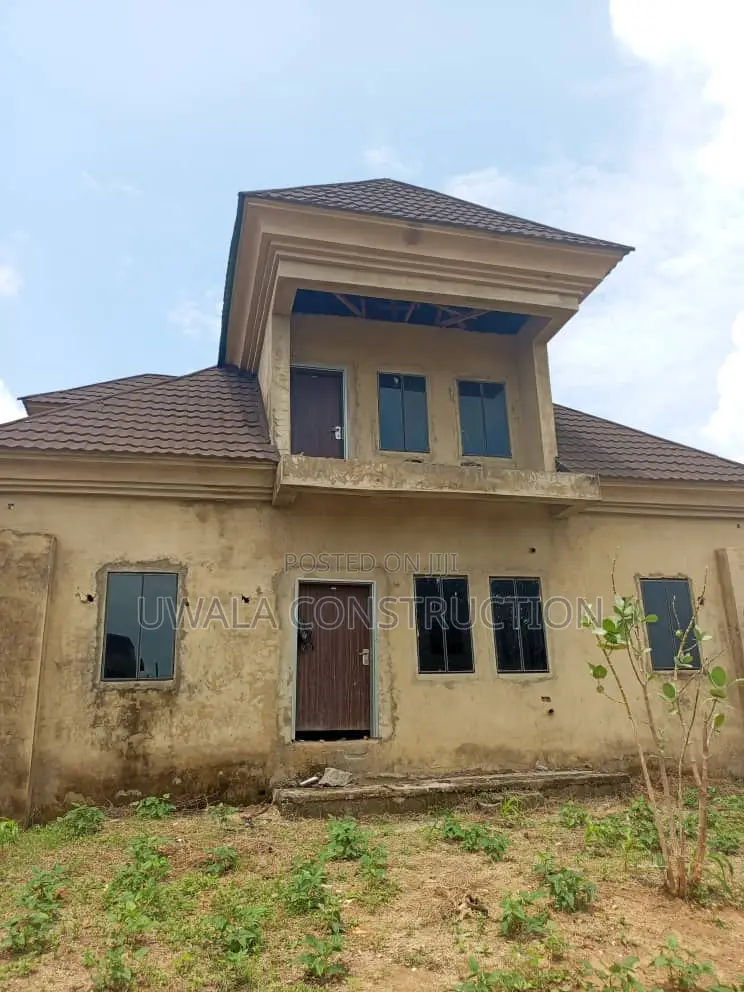 5bdrm Duplex in Pyakasa for sale in Pyakasa