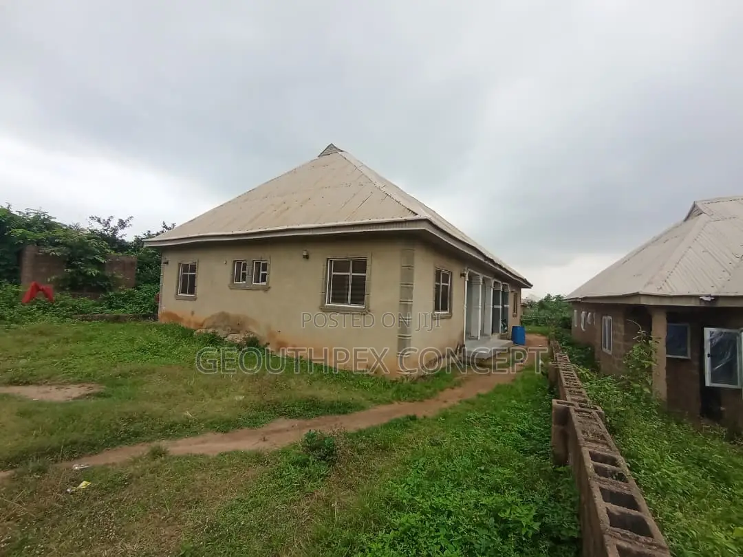 2bdrm Bungalow in Iwo Road for sale in Iwo Road