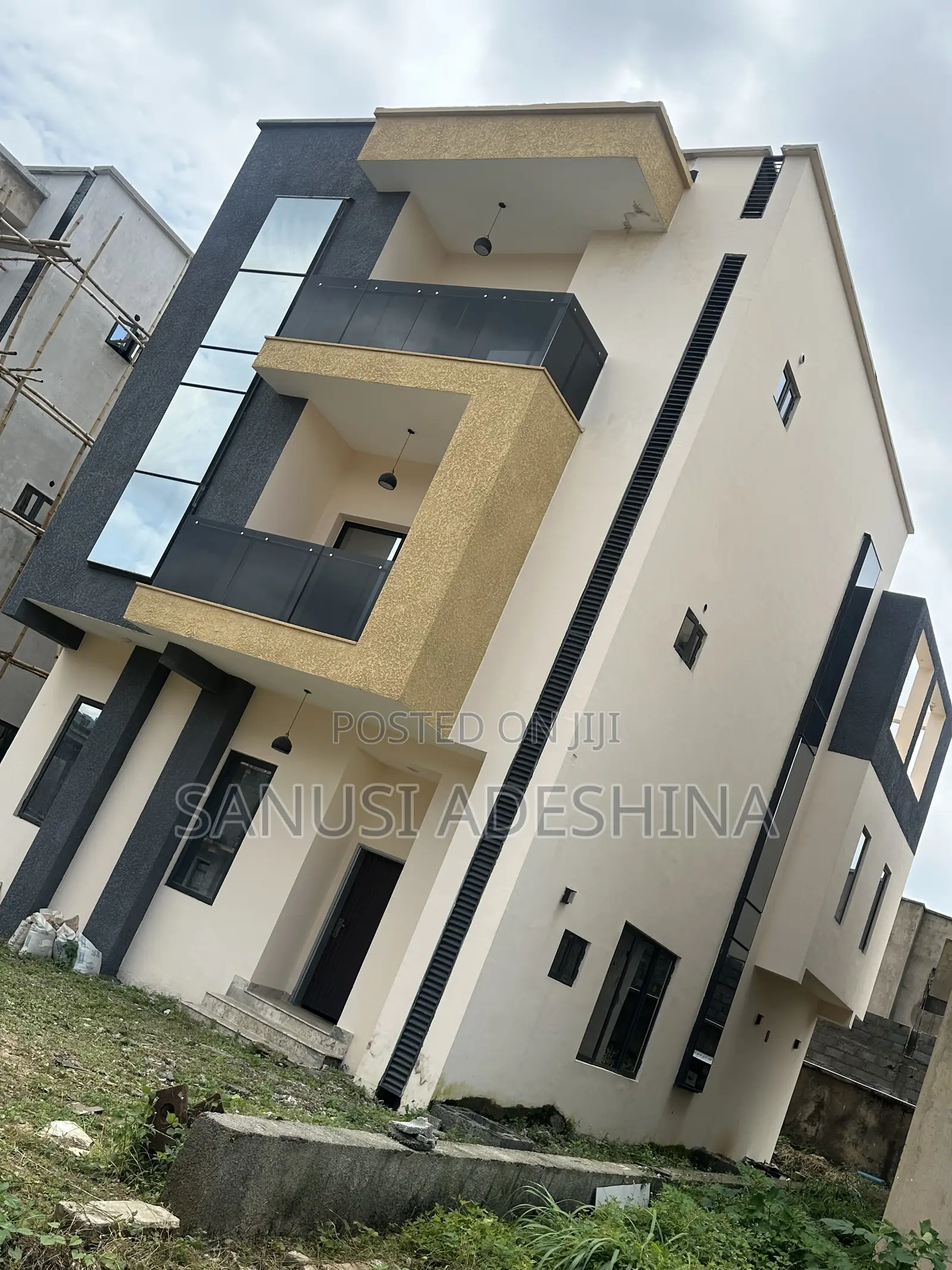 5bdrm Duplex in Gwarimpa Estate Fct, Gwarinpa for sale in Gwarinpa