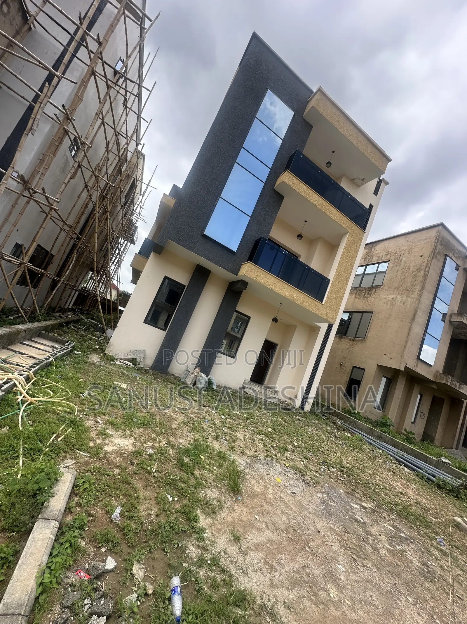 5bdrm Duplex in Gwarimpa Estate Fct, Gwarinpa for sale in Gwarinpa