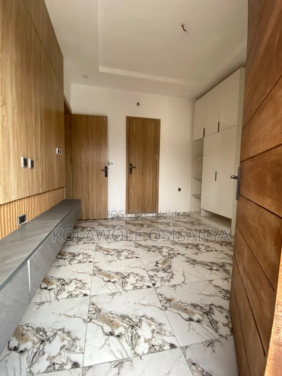 5bdrm Duplex in Metro Estate, Ado / Ajah for sale in Ado / Ajah