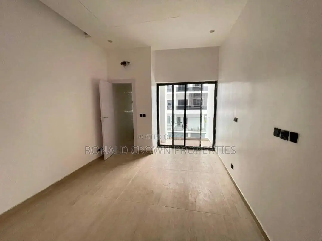 3bdrm Apartment in Ikeja GRA for sale in Ikeja GRA
