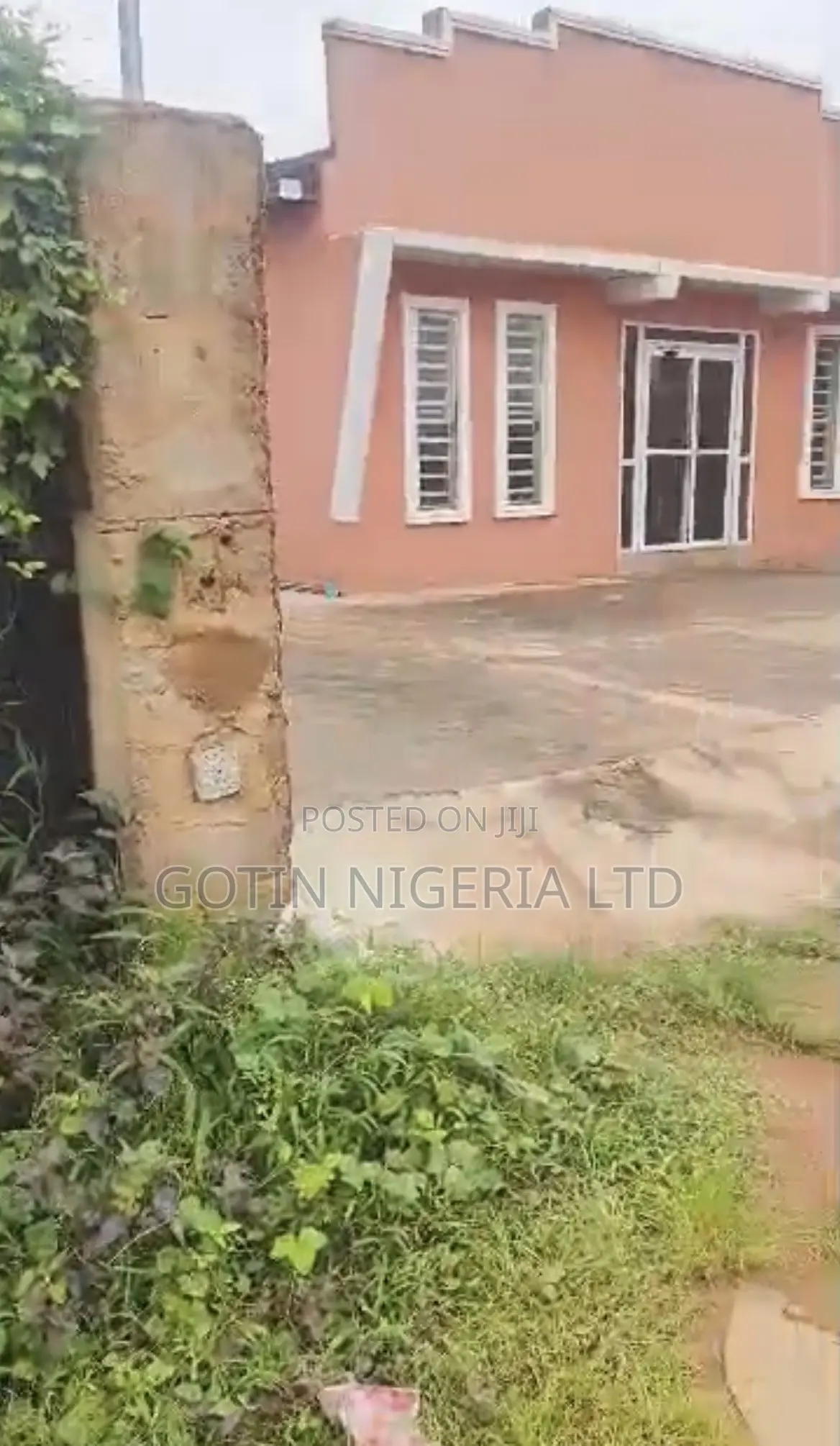 Distress Sale: Fenced 50×100ft Near Nunu Bakery, Obagie in Benin City
