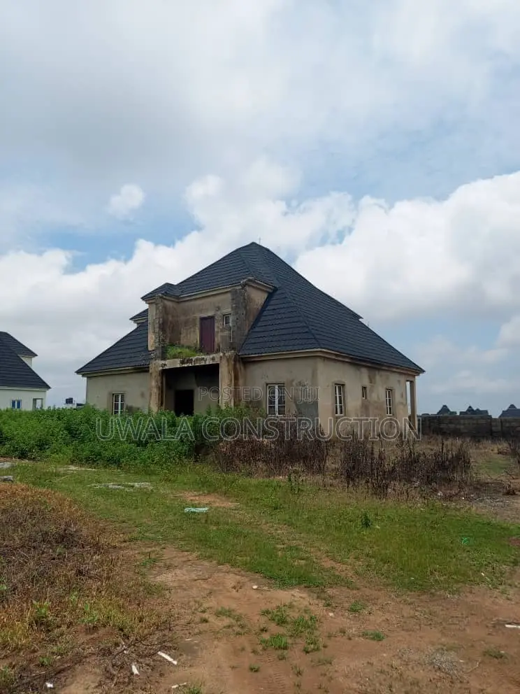 4bdrm Duplex in Pyakasa for sale in Pyakasa