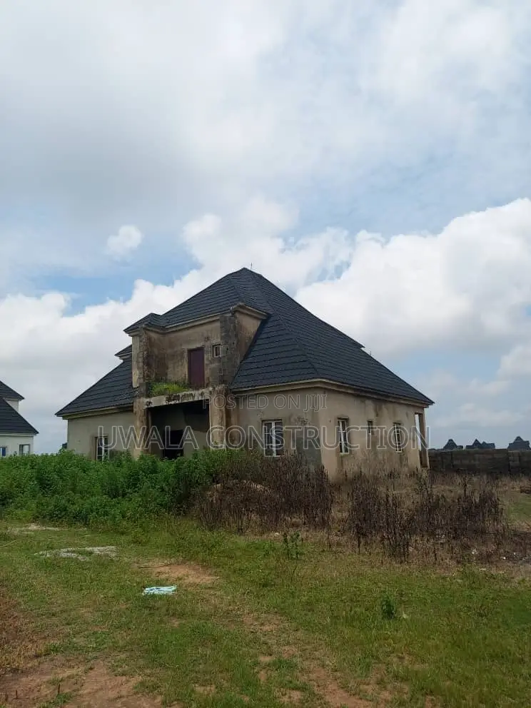 4bdrm Duplex in Pyakasa for sale in Pyakasa