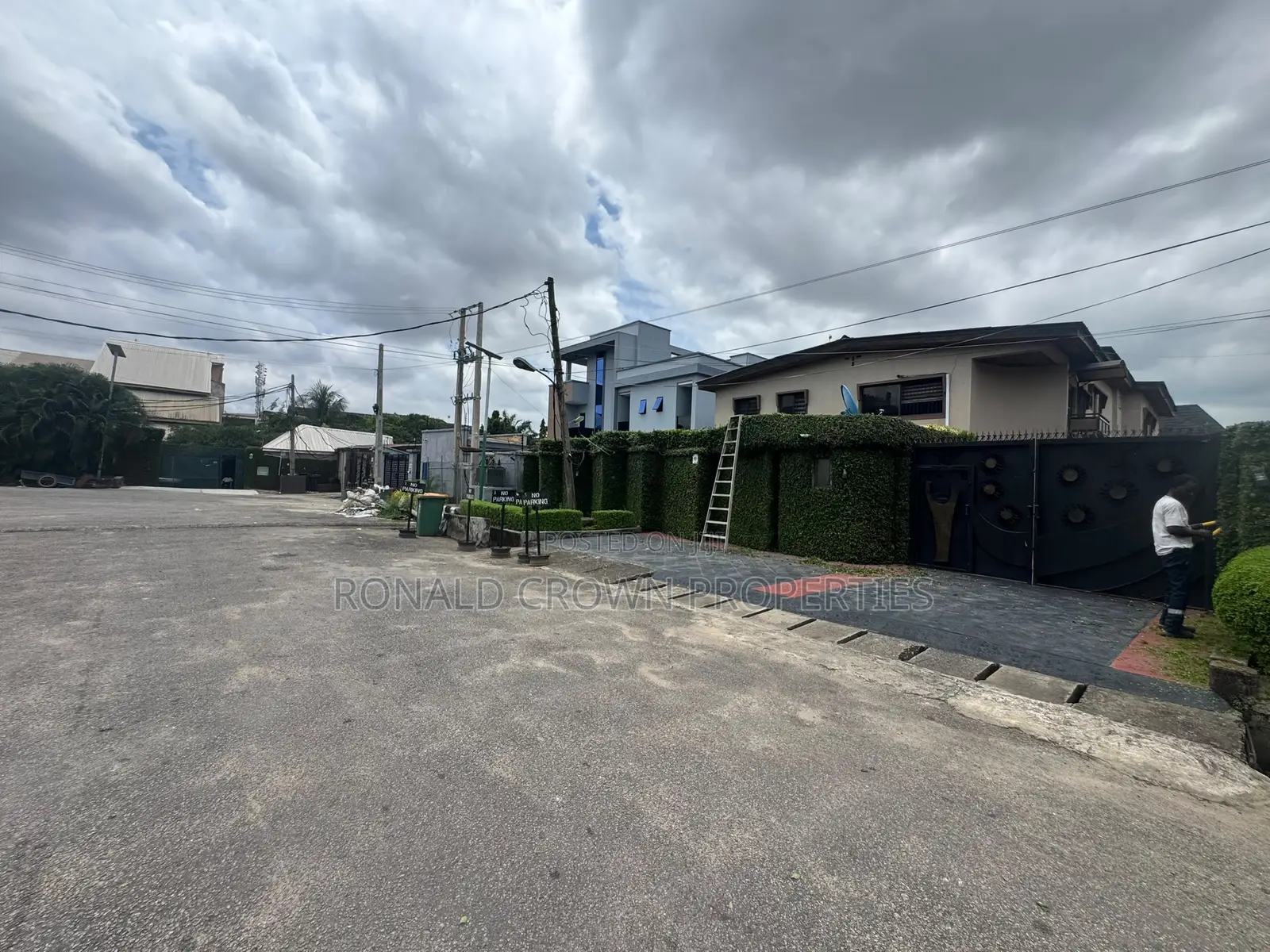 A Corner Piece Land Measuring 878sqm in a Secure Neighborhood at Ikeja in Opebi