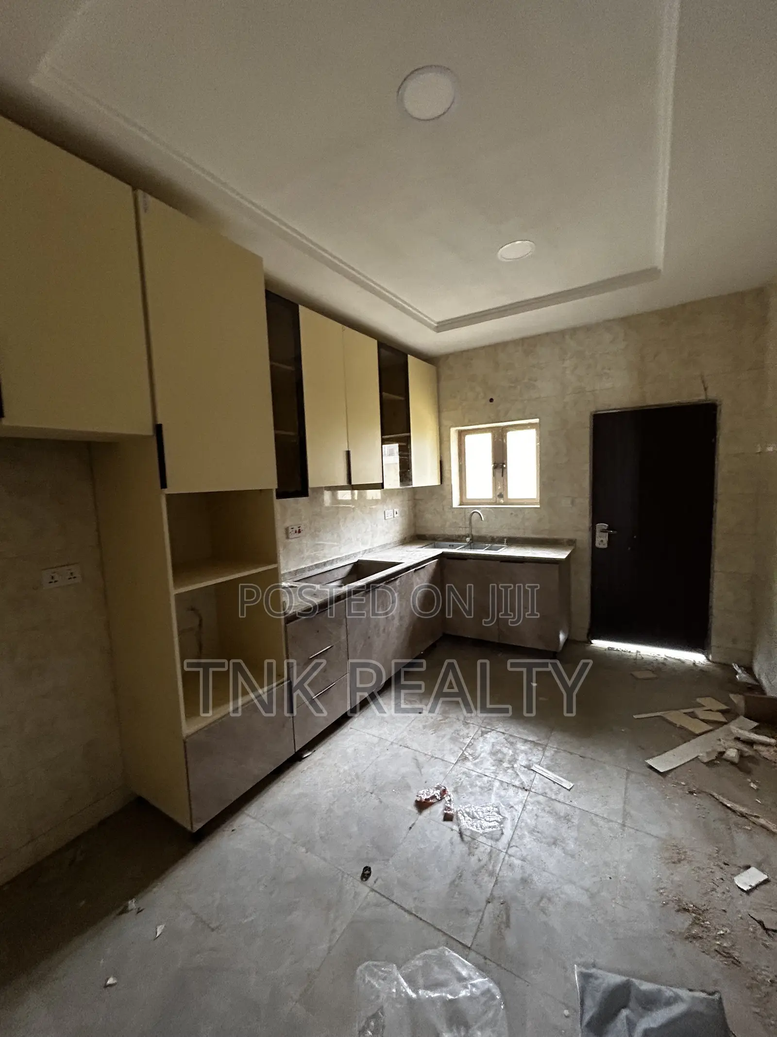 4 Bedroom Terrace for Sale in Katampe