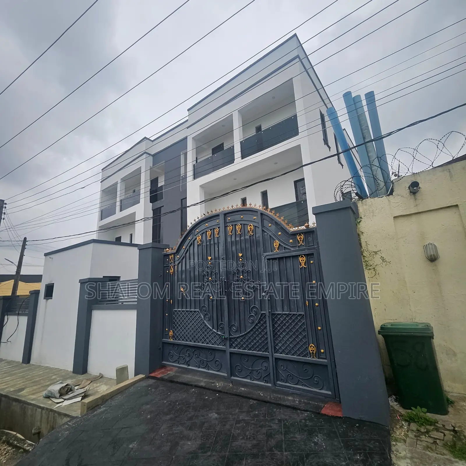 4bdrm Duplex in Magodo Phase 2 for sale in GRA Phase 2 Shangisha