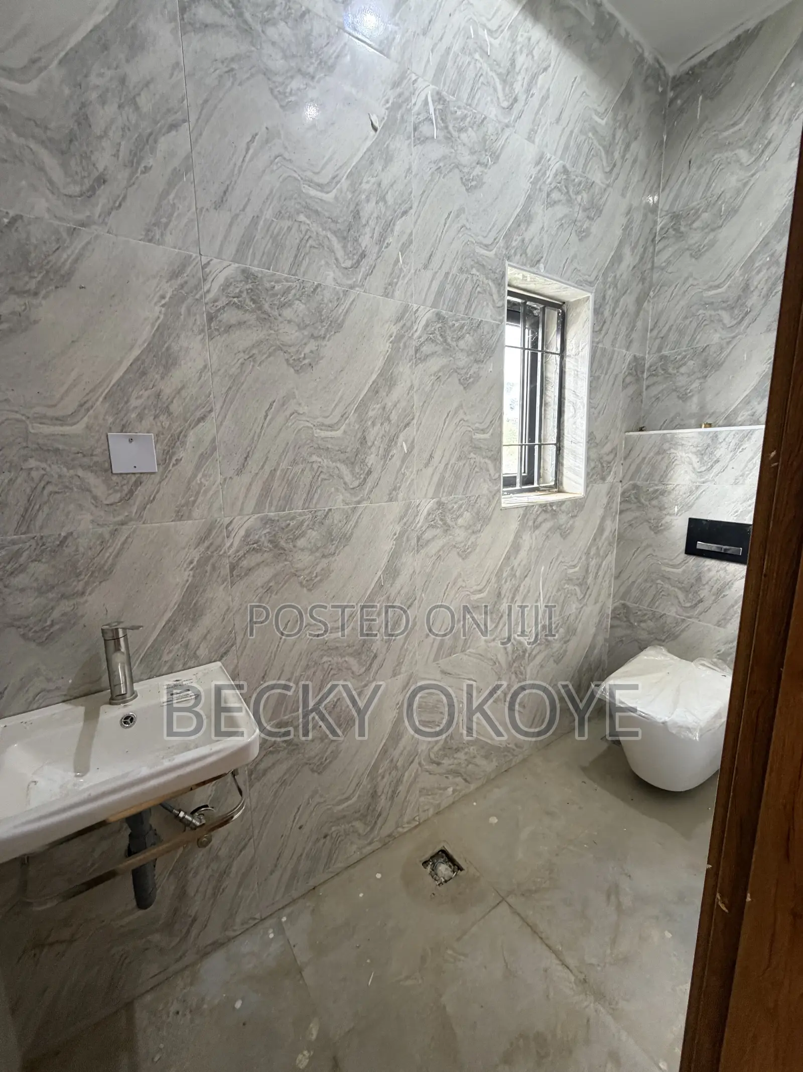 4bdrm Duplex in Guzape for sale in Guzape District