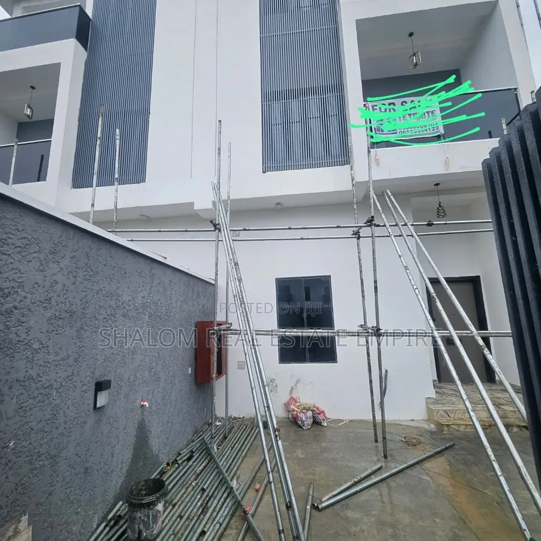 4bdrm Duplex in Magodo Phase 2 for sale in GRA Phase 2 Shangisha
