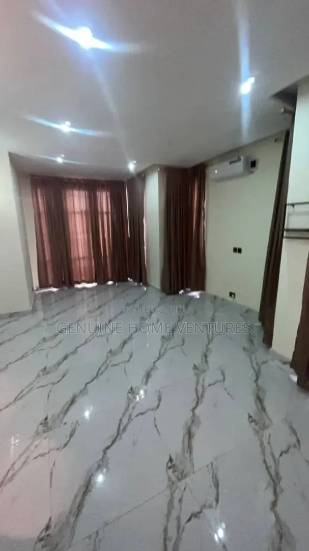 4bdrm Duplex in Ahmadu Bello Way for sale in Ahmadu Bello Way