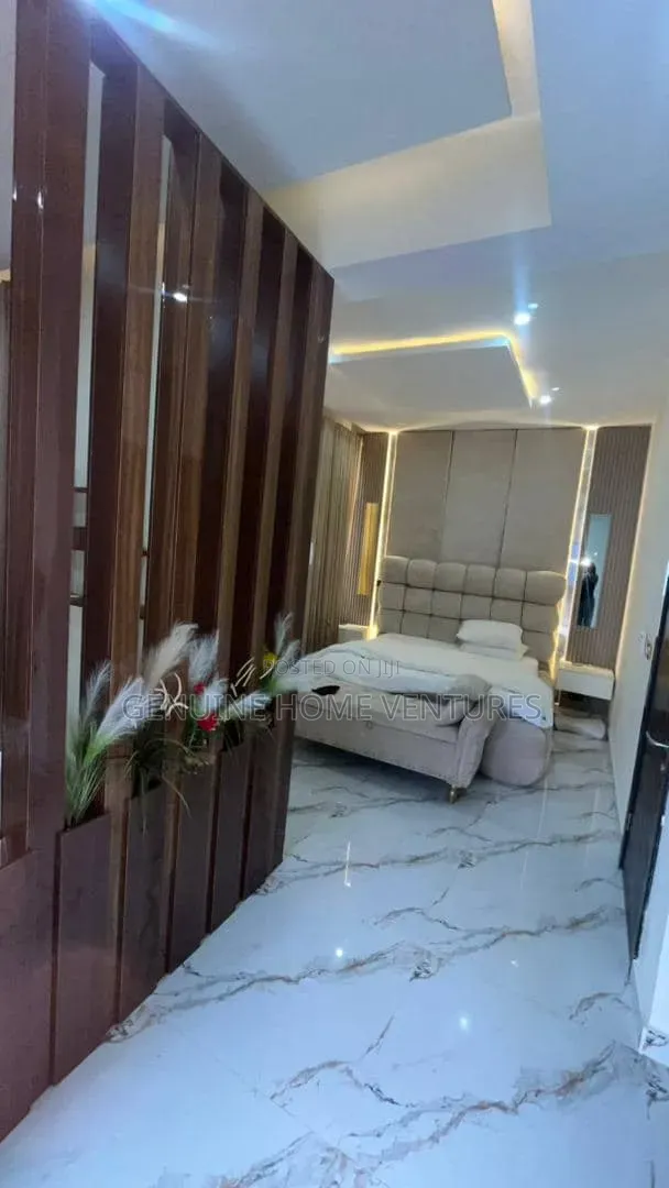 4bdrm Duplex in Ahmadu Bello Way for sale in Ahmadu Bello Way