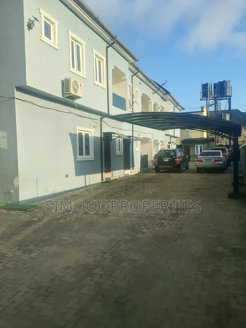 2bdrm Block of Flats in Ologo Estate, Awoyaya for rent in Awoyaya