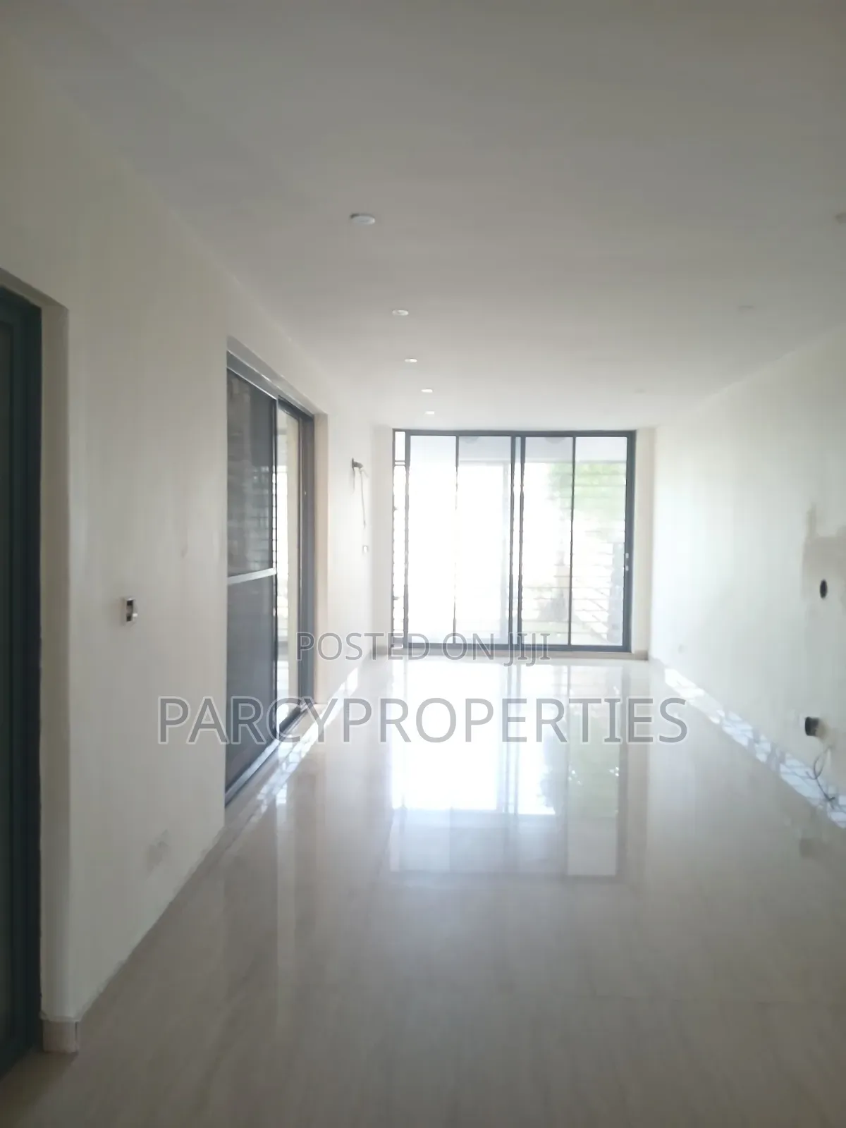 Furnished 4bdrm Townhouse / Terrace in Lekki Phase 2 for rent in Lekki Phase 2