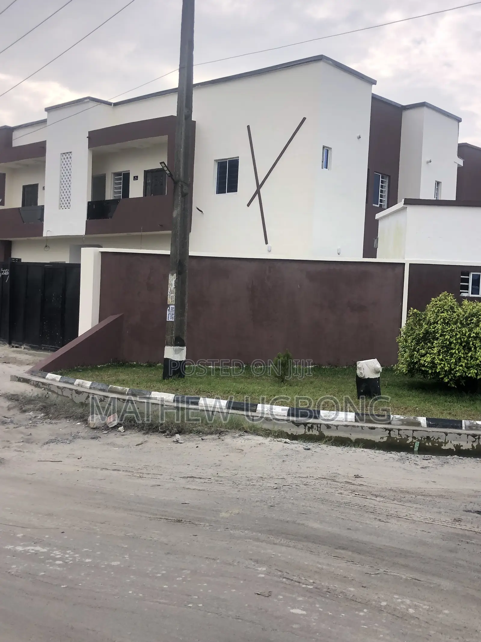 2bdrm Apartment in Oasis, Abijo for sale in Abijo
