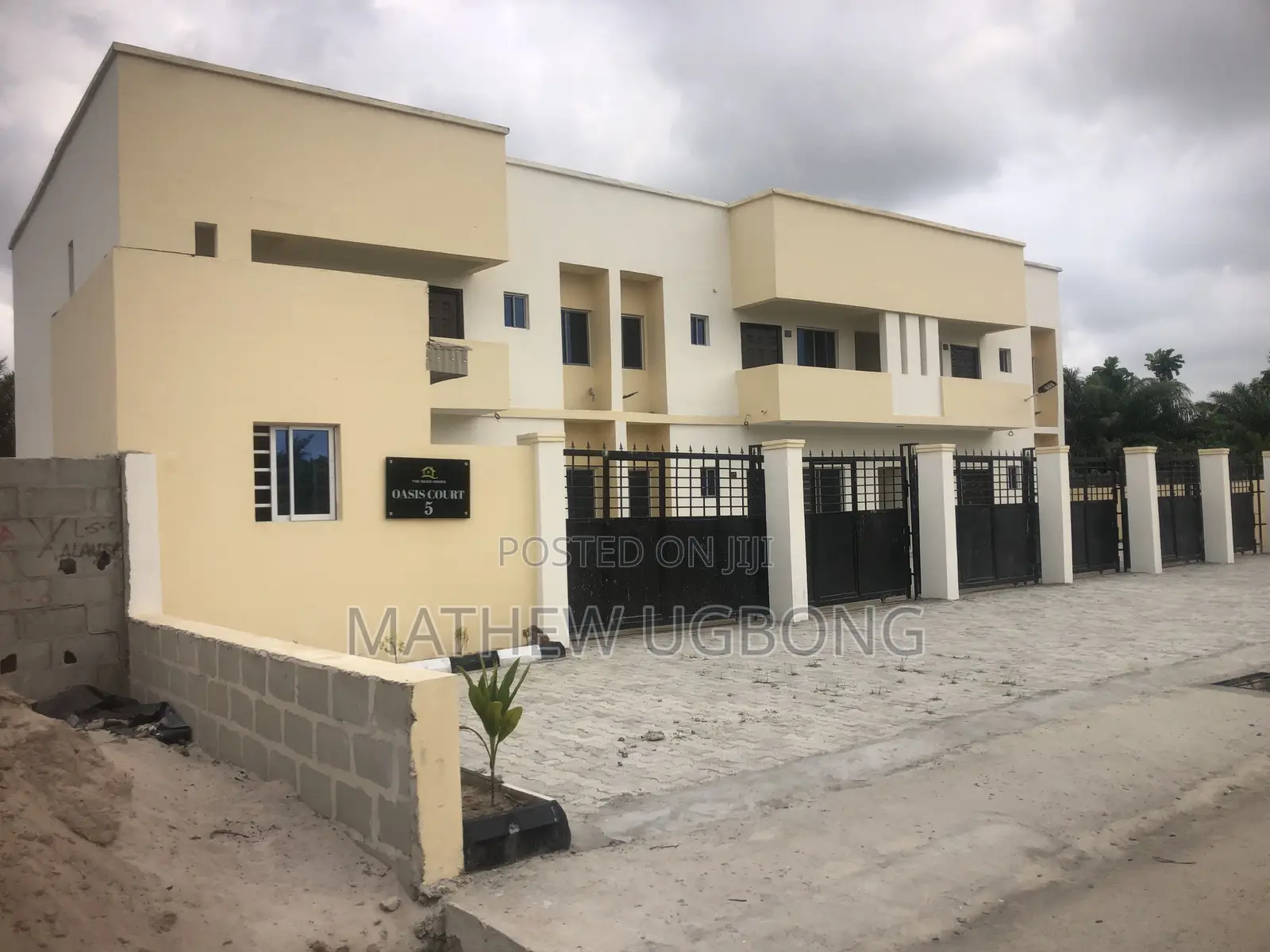 2bdrm Apartment in Oasis, Abijo for sale in Abijo