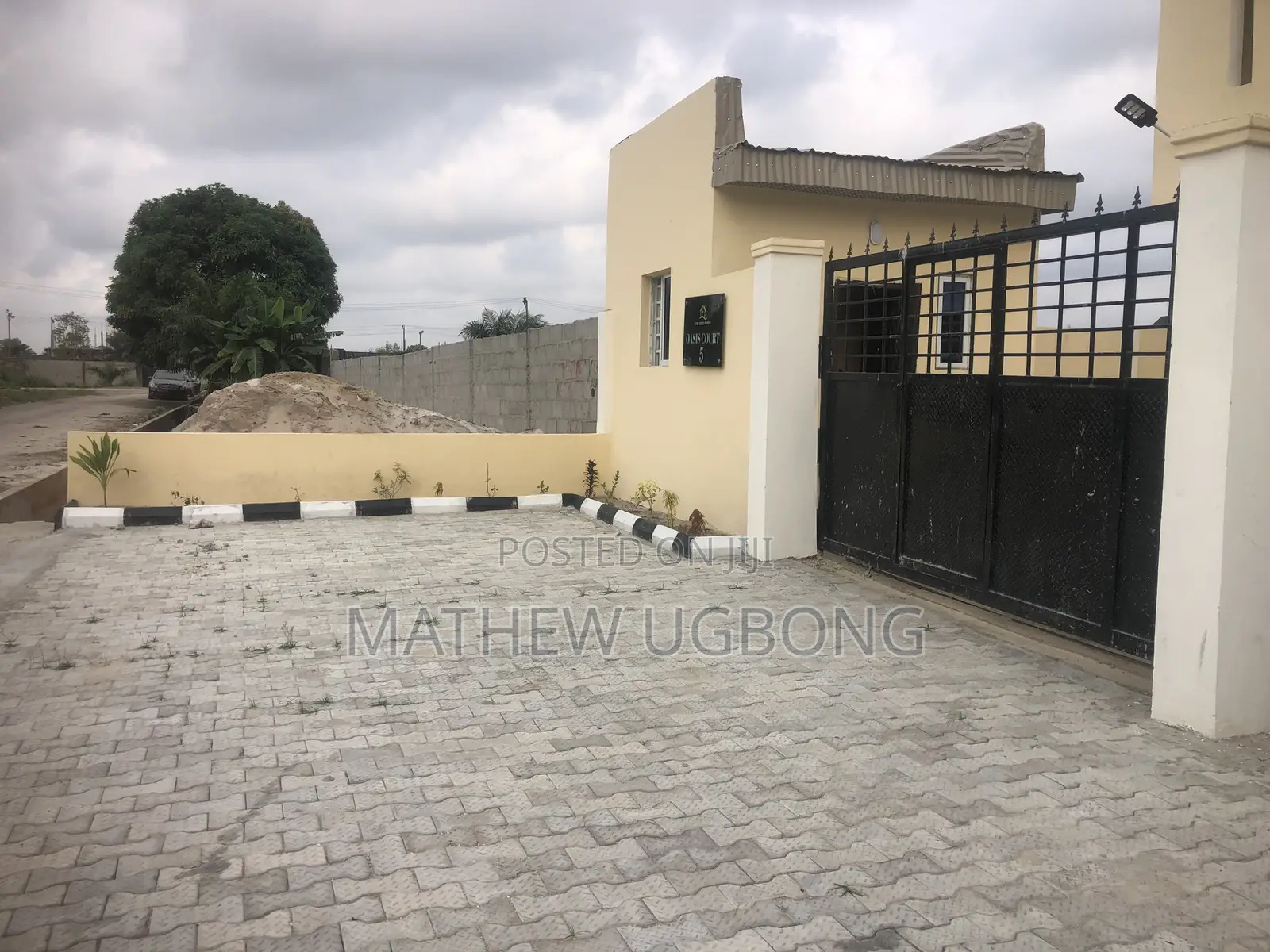 2bdrm Apartment in Oasis, Abijo for sale in Abijo