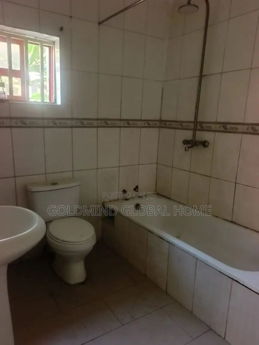 3bdrm Bungalow in Along Von Estate, FHA for sale in FHA