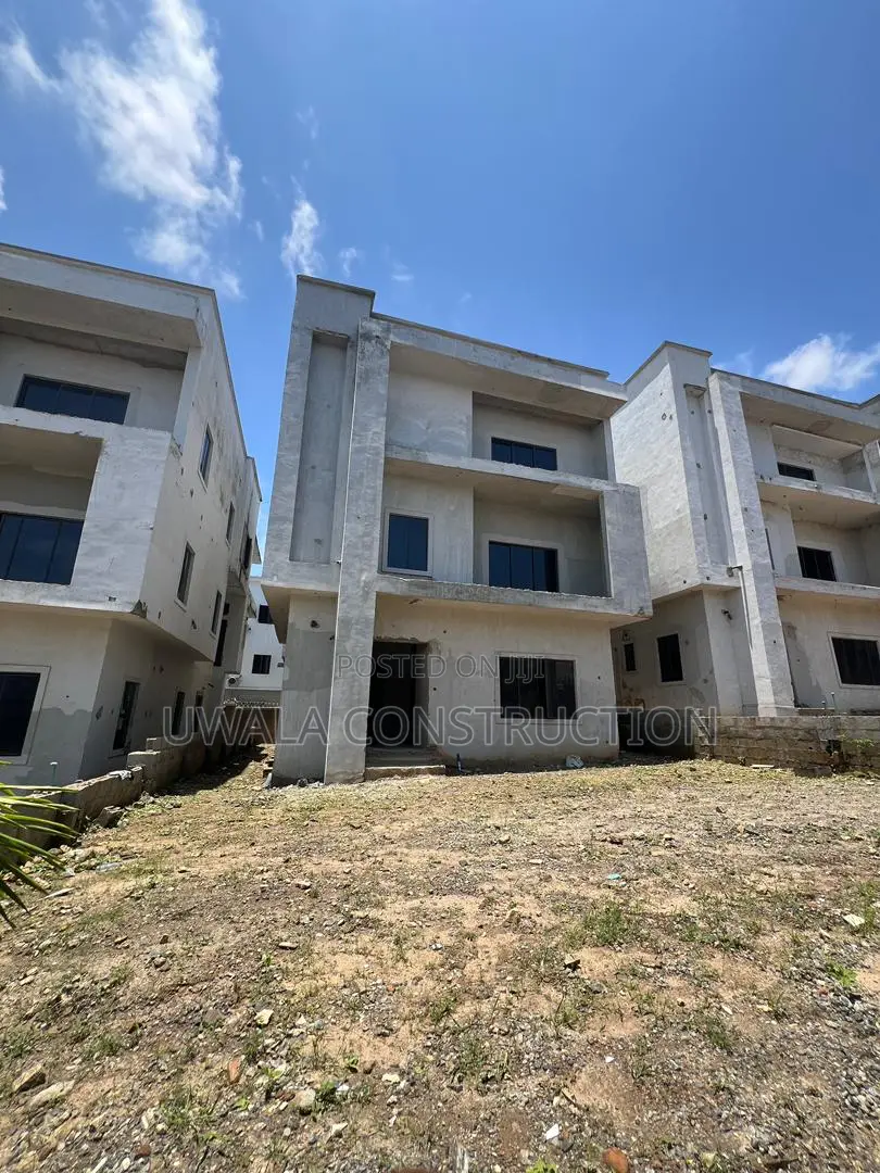 5bdrm Duplex in Guzape District for sale in Guzape District