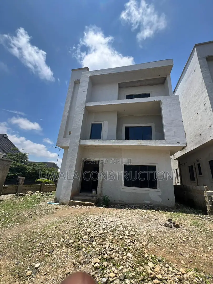 5bdrm Duplex in Guzape District for sale in Guzape District