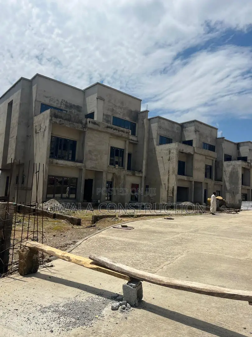 5bdrm Duplex in Guzape District for sale in Guzape District