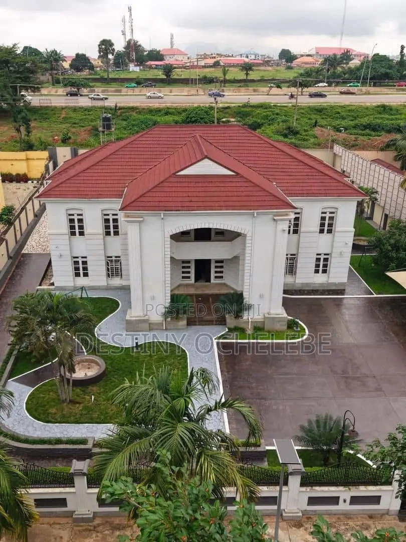 5bdrm Duplex in Apo Legislative, for sale in Apo District