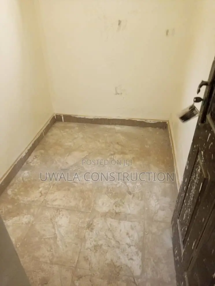 5bdrm Duplex in Mabushi for sale in Mabushi