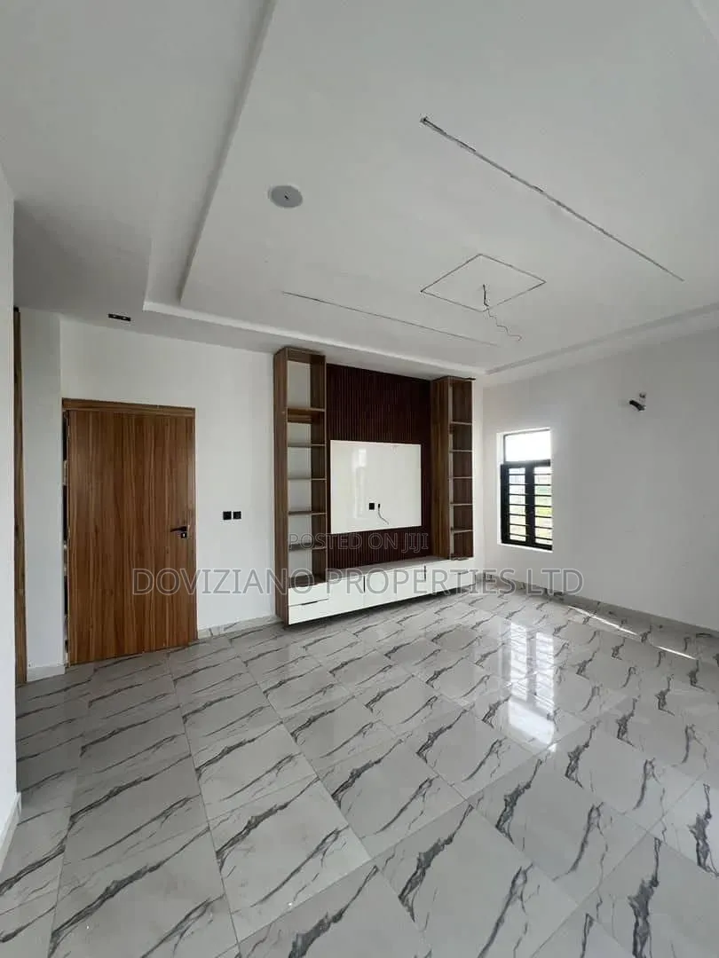 4bdrm Duplex in Sangotedo for sale in Sangotedo
