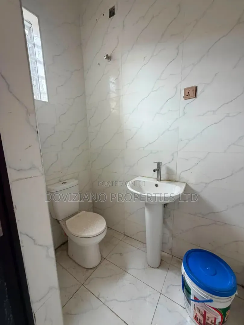 4bdrm Duplex in Sangotedo for sale in Sangotedo