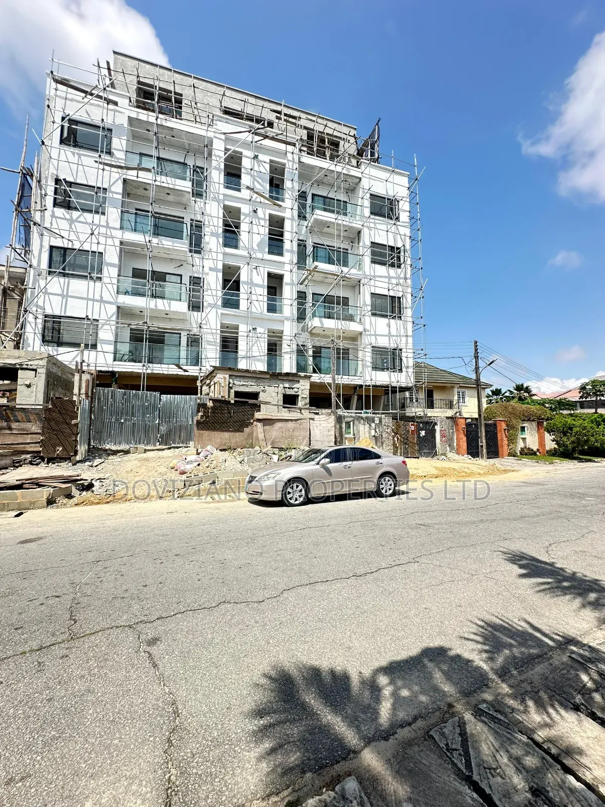 3bdrm Apartment in Old Ikoyi for sale in Old Ikoyi