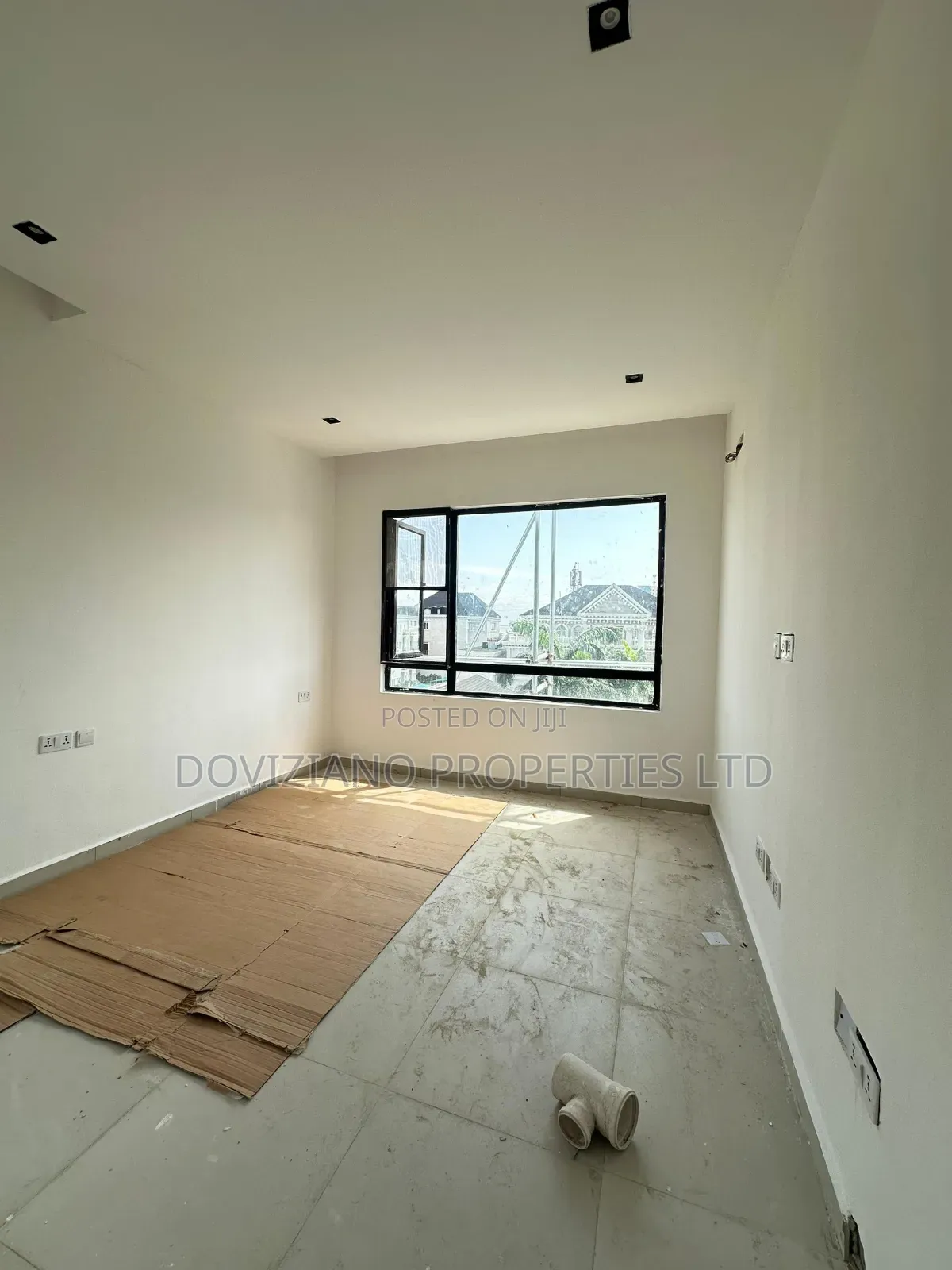 3bdrm Apartment in Old Ikoyi for sale in Old Ikoyi