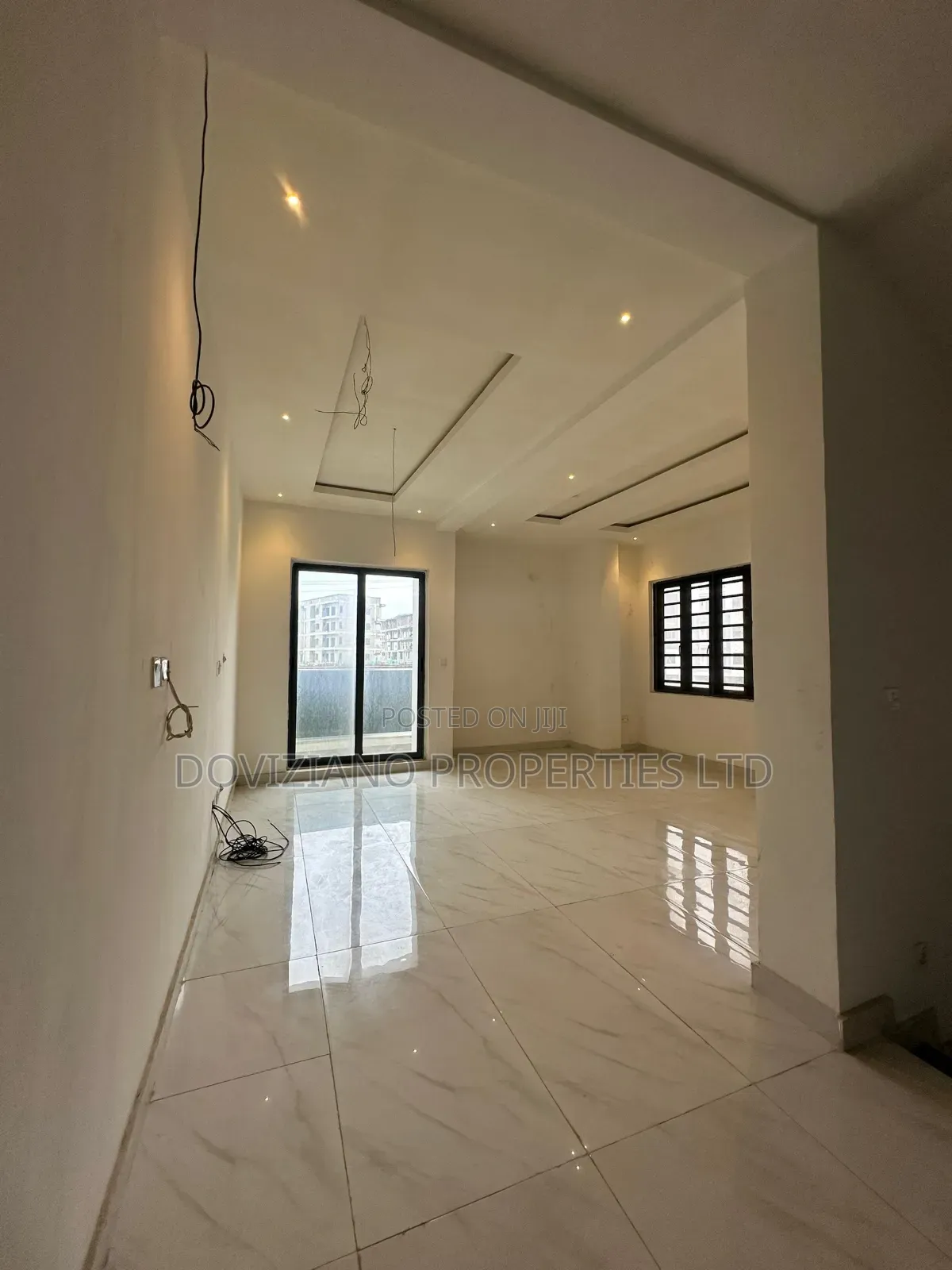 5bdrm Duplex in Ikate for sale in Ikate