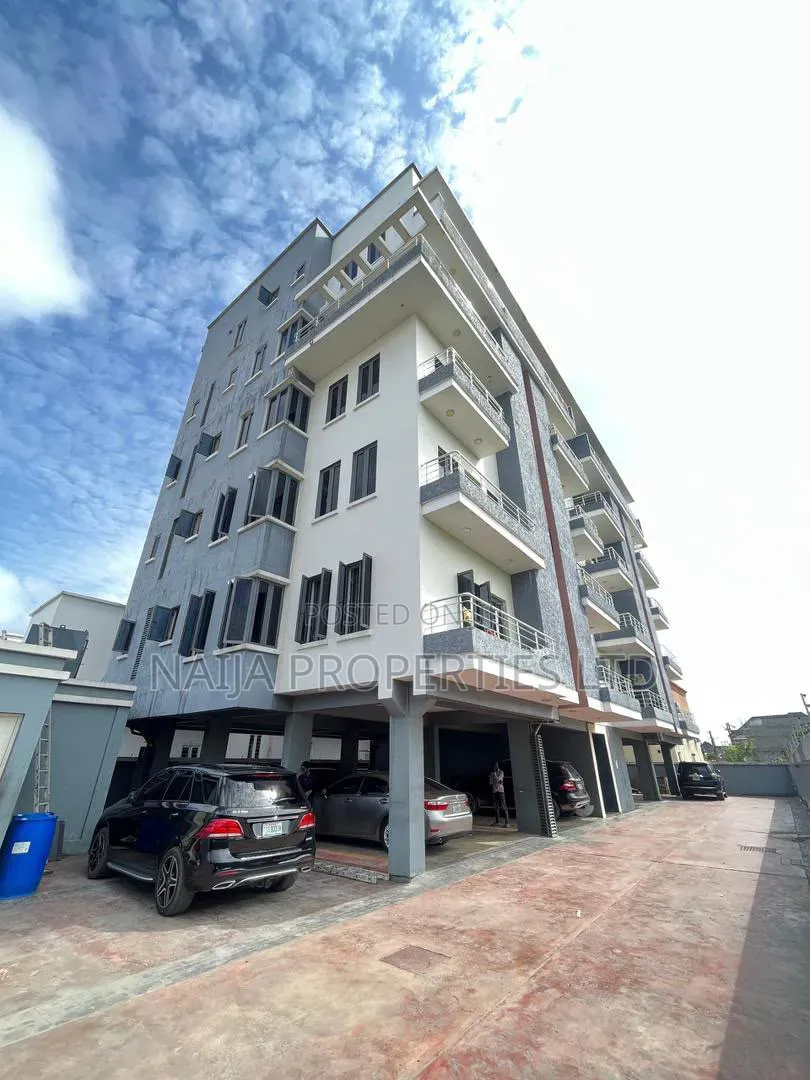 3bdrm Apartment in Oral Estate, Ikota for rent in Ikota