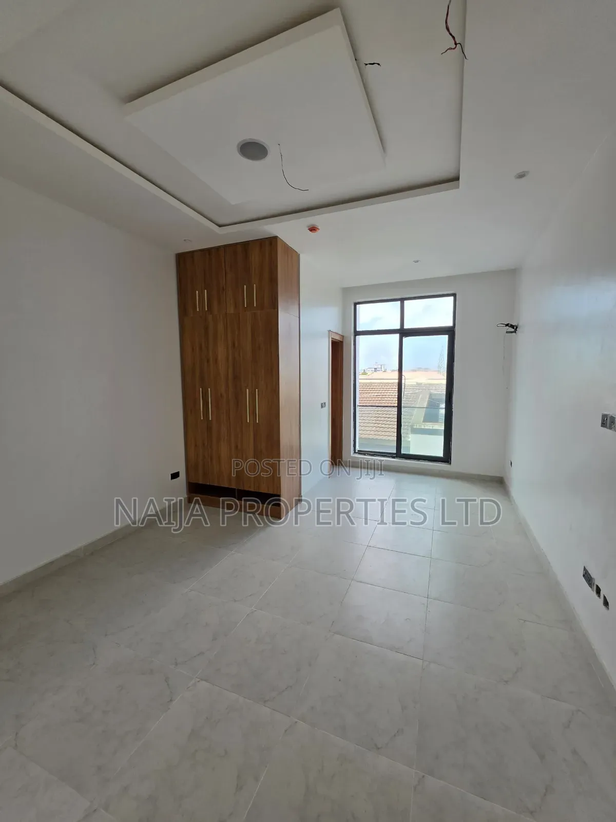 2bdrm Apartment in Off Admiralty Way, Lekki Phase 1 for rent in Lekki Phase 1