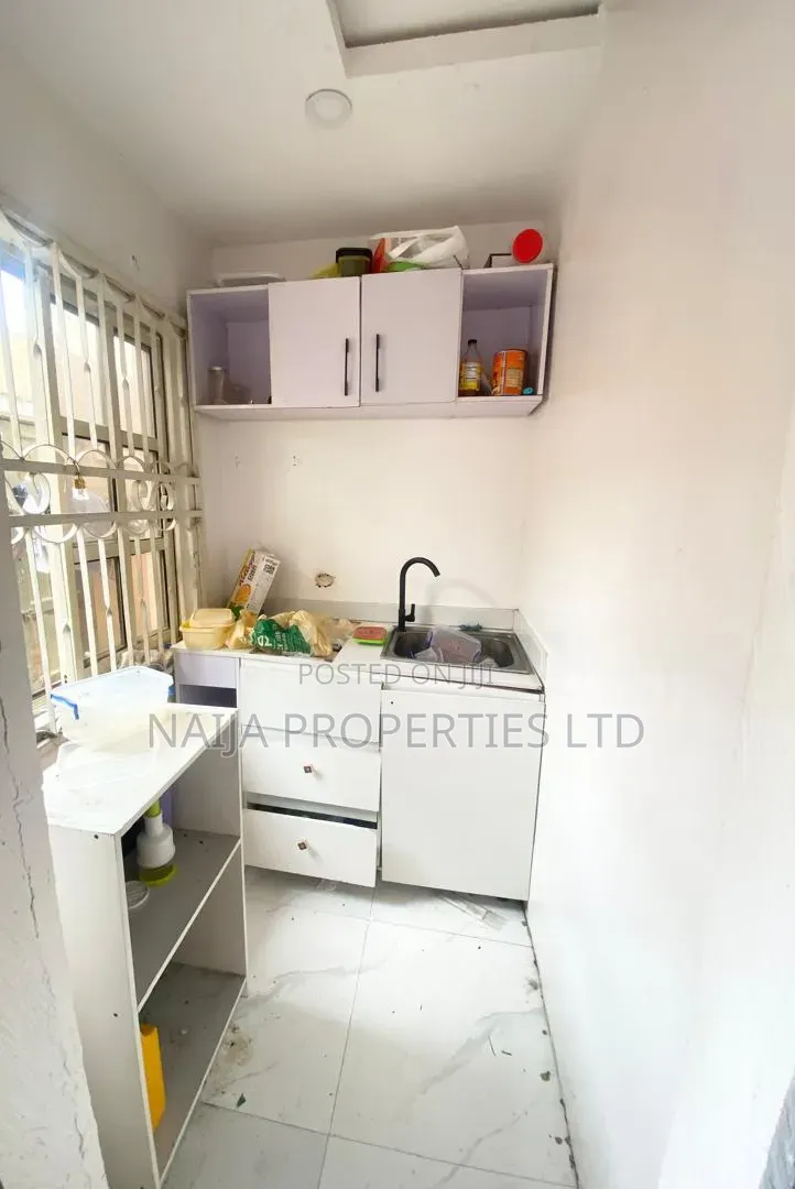Mini Flat in Bisola Durosinmi, Lekki Phase 1 for rent in Lekki Phase 1