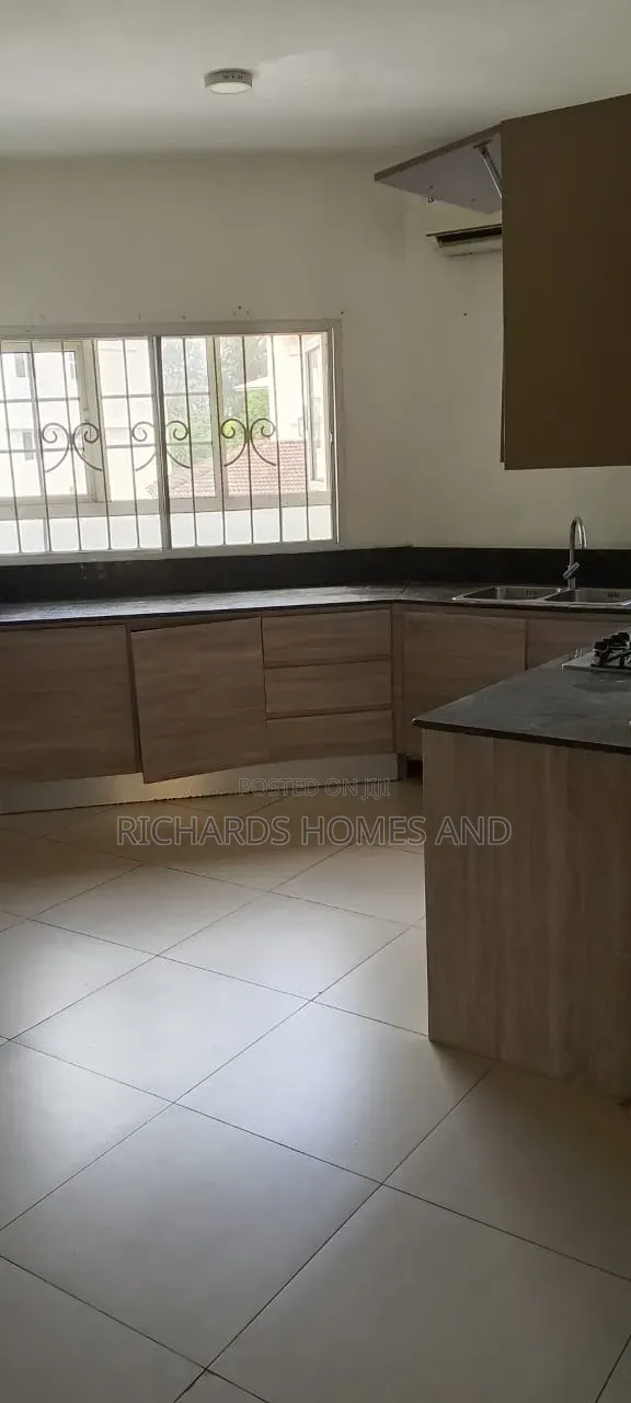 3bdrm Apartment in Banana Island for rent in Banana Island