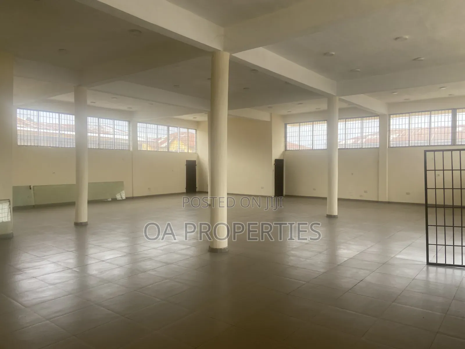 Open/Commercial Space to Let Along Oke-Ado–Molete Road, Ibadan in Oke Ado