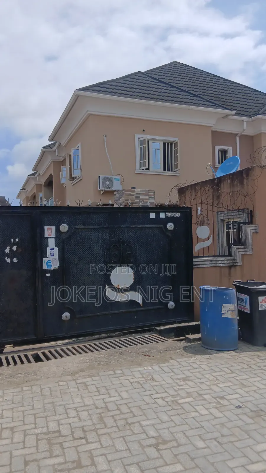 3bdrm Block of Flats in Peninsula Estate for sale in Peninsula Estate