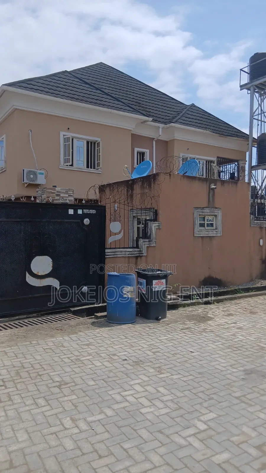 3bdrm Block of Flats in Peninsula Estate for sale in Peninsula Estate