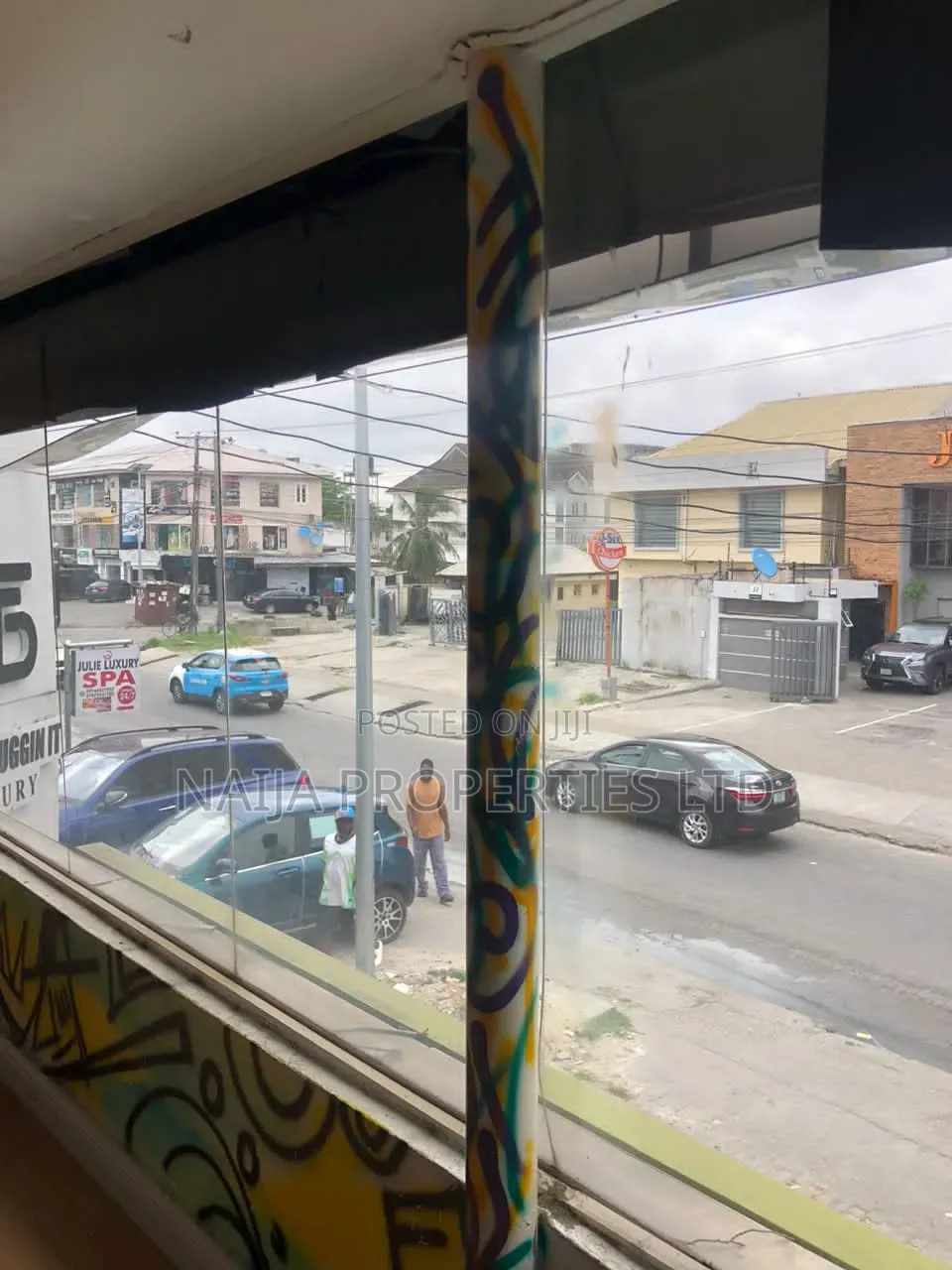 Shop/Office Space on a Busy Rd at Lekki Phase 1 for Rent in Lekki Phase 1