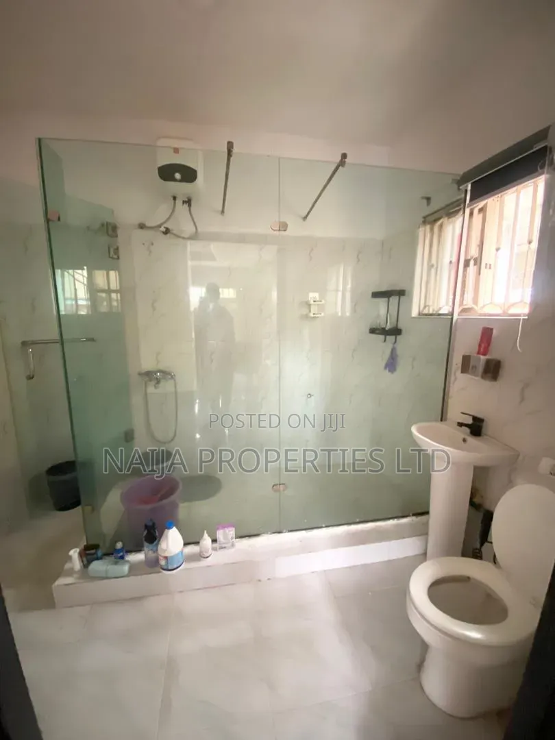 Studio Apartment in Off Bisola Durosinmi, Lekki Phase 1 for rent in Lekki Phase 1