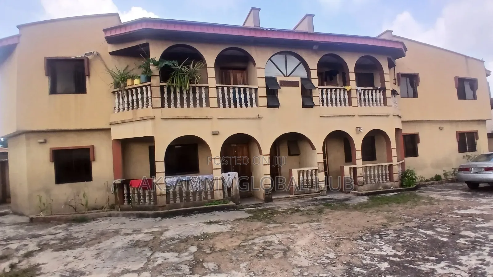 12bdrm Block of Flats in Orogun, Ibadan for sale in Ibadan
