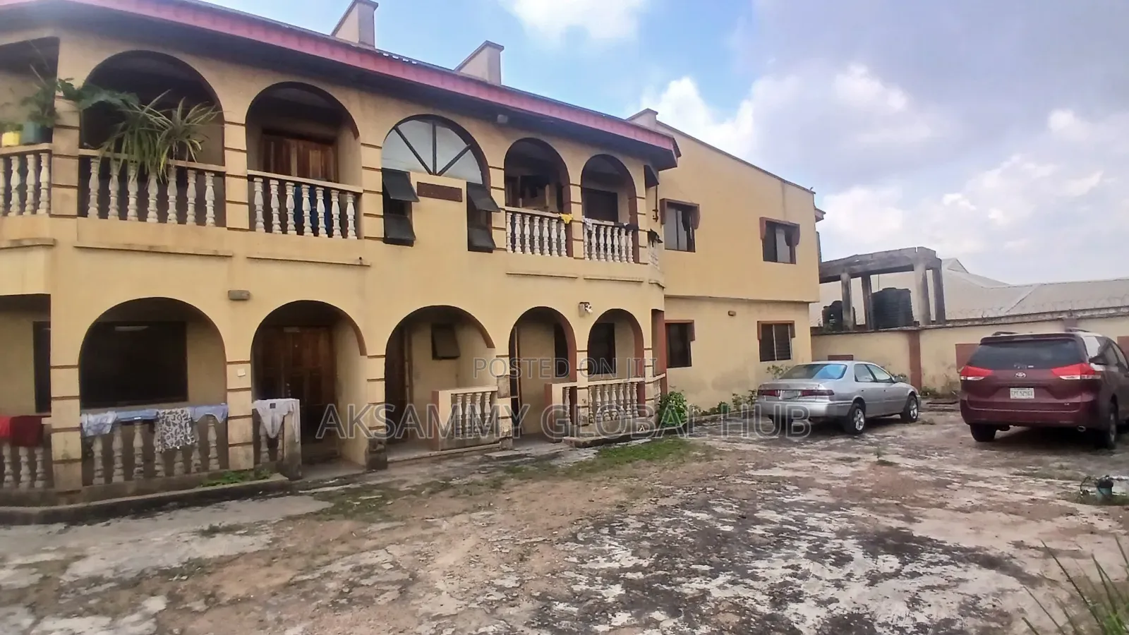 12bdrm Block of Flats in Orogun, Ibadan for sale in Ibadan