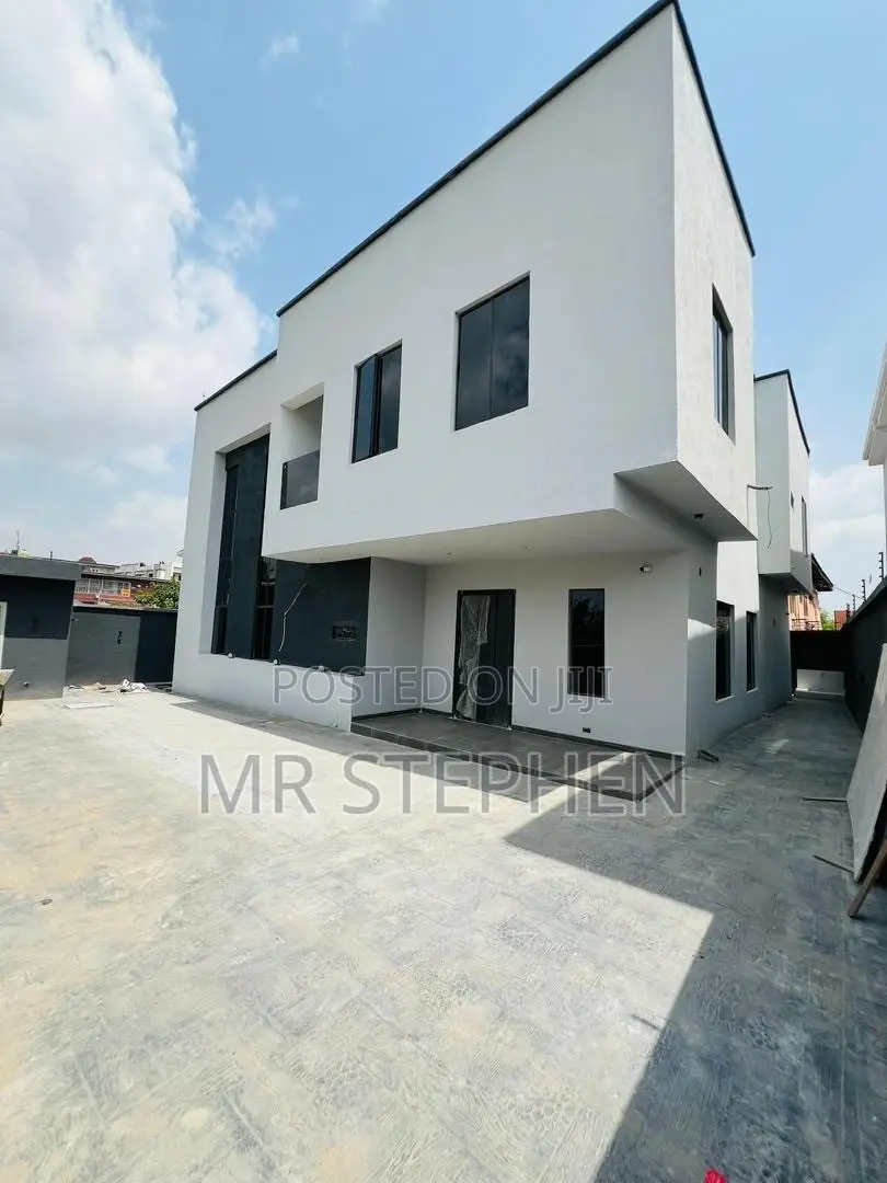 4bdrm Duplex in Adeniyi Jones for sale in Adeniyi Jones