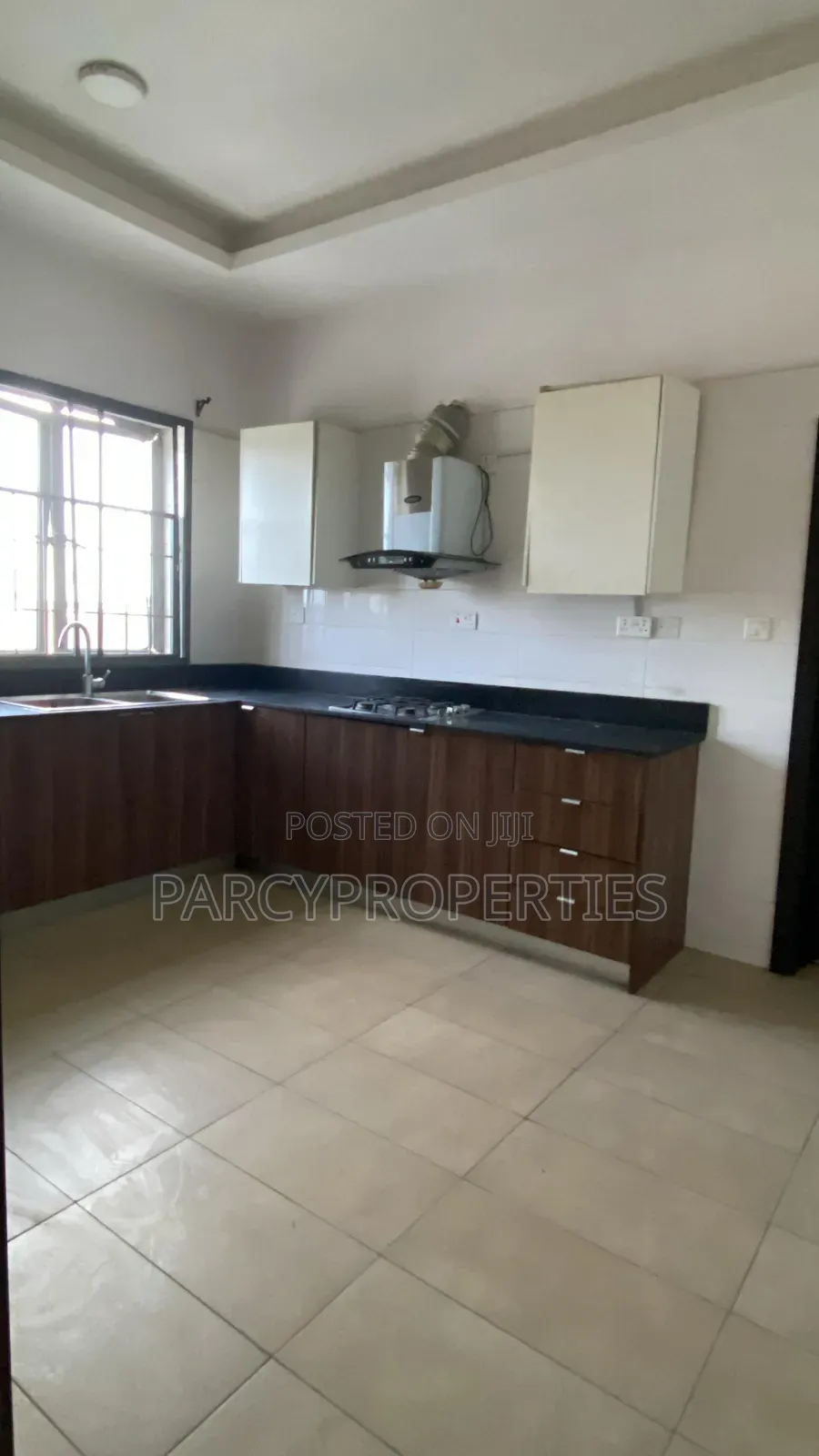 3bdrm Shared Apartment in Oral Estate, Chevron for rent in Chevron