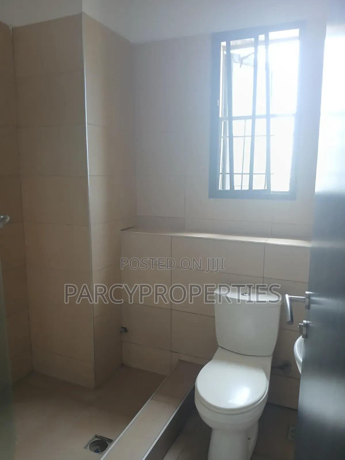 3bdrm Shared Apartment in Oral Estate, Chevron for rent in Chevron