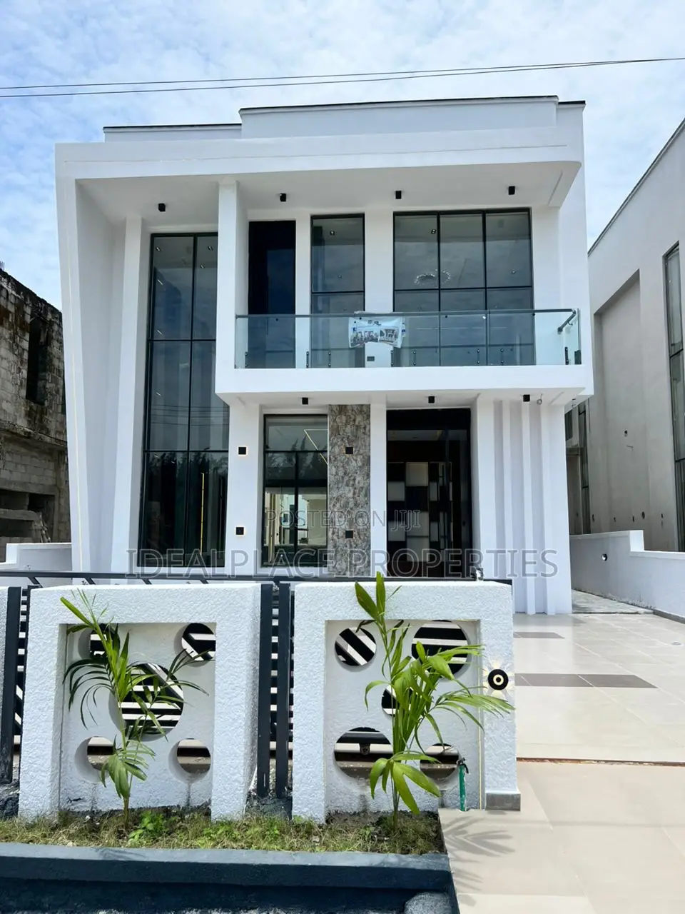5bdrm Duplex in Ajah for sale in Ajah